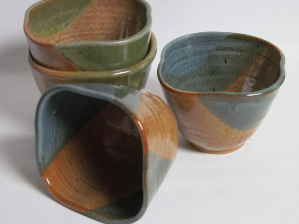 Set of dessert bowls
